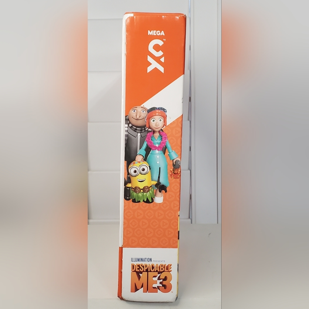 New Mega Construx Despicable Me 3 Family Luau Party 123 Piece Set, FHY38 - Picture 2 of 12